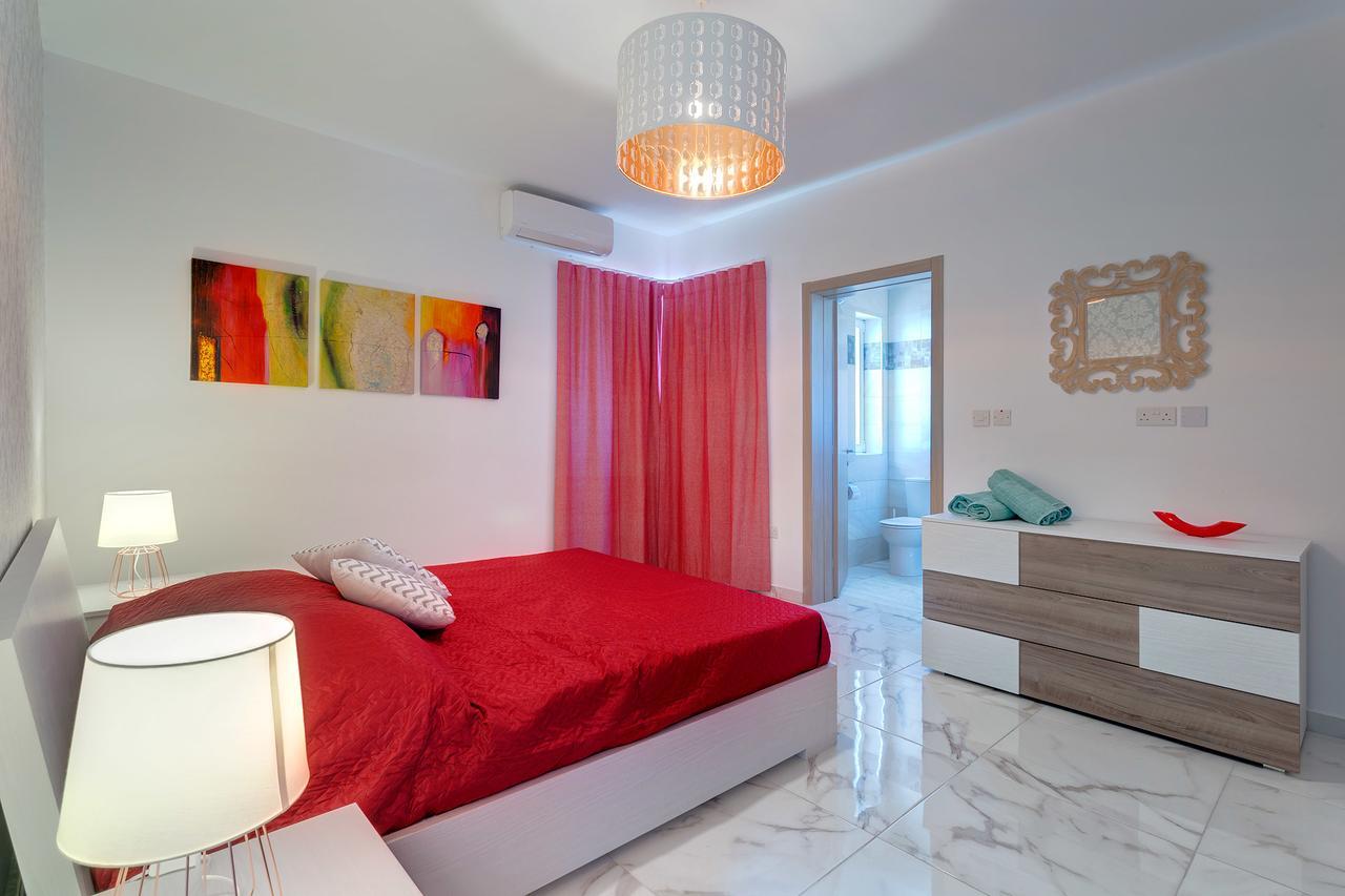 Marvelous 2 Bedroom Apartment By The Sea Qawra Eksteriør billede
