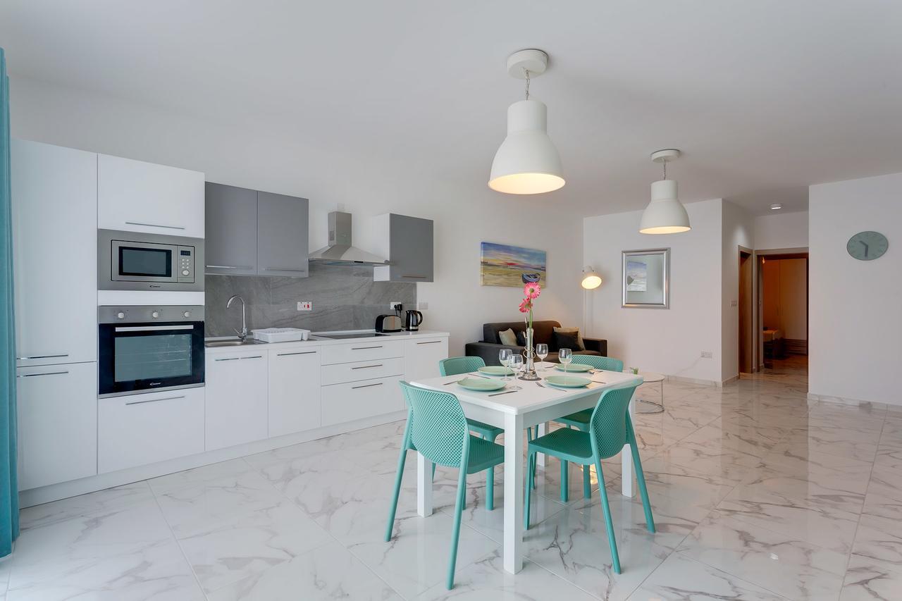 Marvelous 2 Bedroom Apartment By The Sea Qawra Eksteriør billede