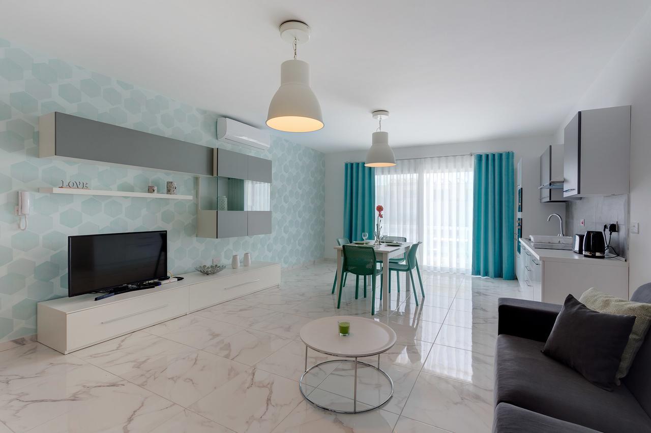 Marvelous 2 Bedroom Apartment By The Sea Qawra Eksteriør billede
